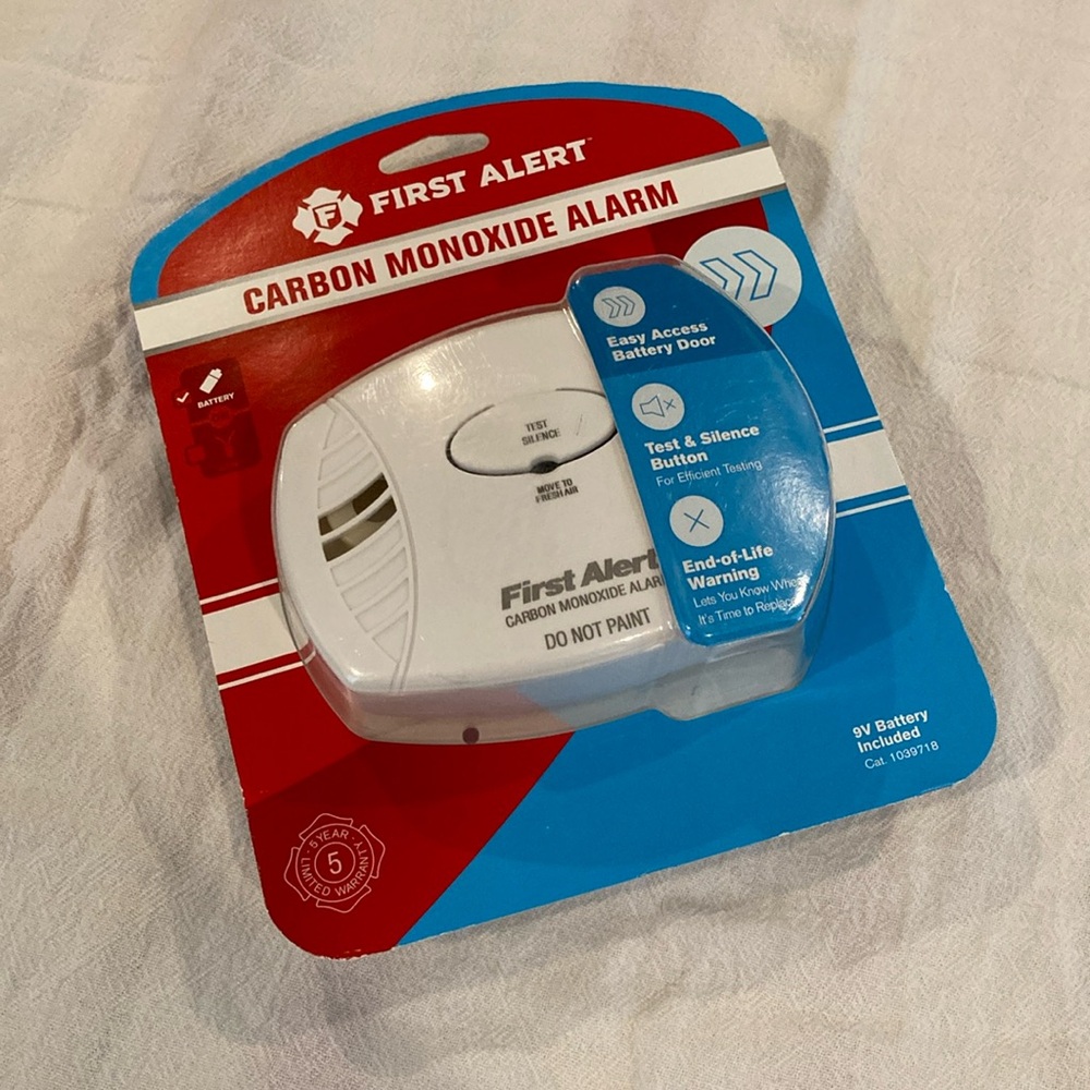 NWT 🚨 First Alert carbon monoxide alarm 🚨 battery operated